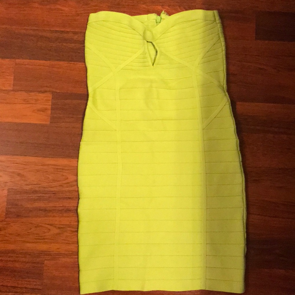 Hot Miami styles bright green keyhole  dress